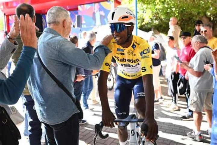 
Biniam Girmay Height, Weight, Net Worth, Age, Birthday, Wikipedia, Who, Nationality, Biography 