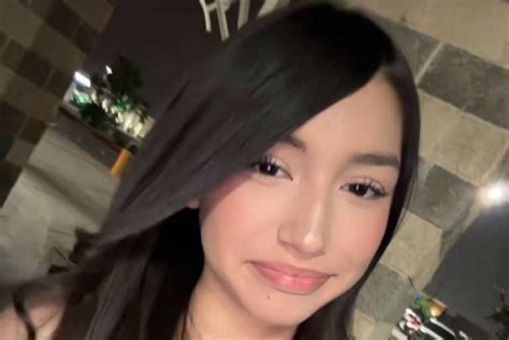 
La Mafe Mendez Height, Weight, Net Worth, Age, Birthday, Wikipedia, Who, Nationality, Biography 